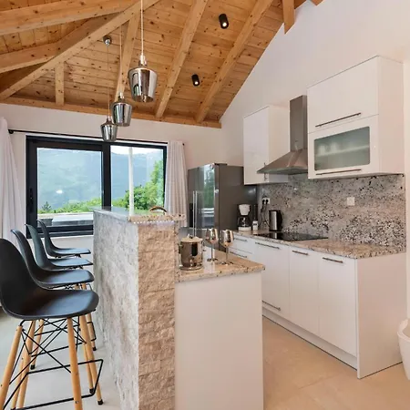 Awesome In With Jacuzzi Feriehus Zagvozd