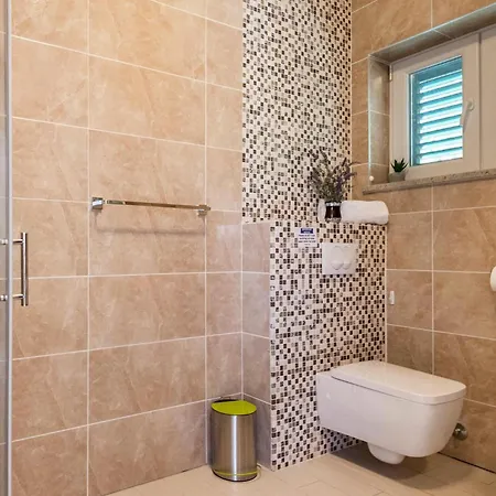 Dom wakacyjny Stunning In Zagvozd